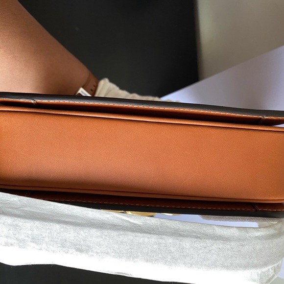 NIB Celine Teen Triomphe CrossbodyBag in Natural Tan Calfskin Leather - Picture 9 of 9